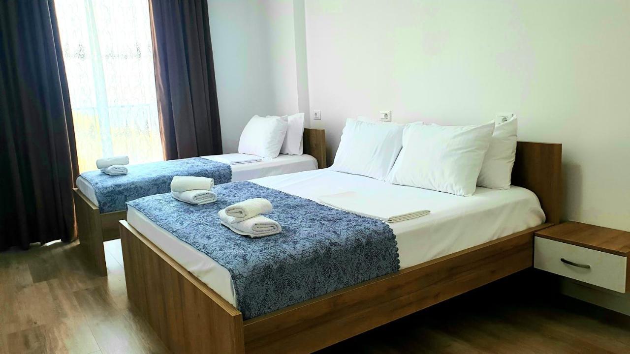 2F Saranda Apartment Екстер'єр фото