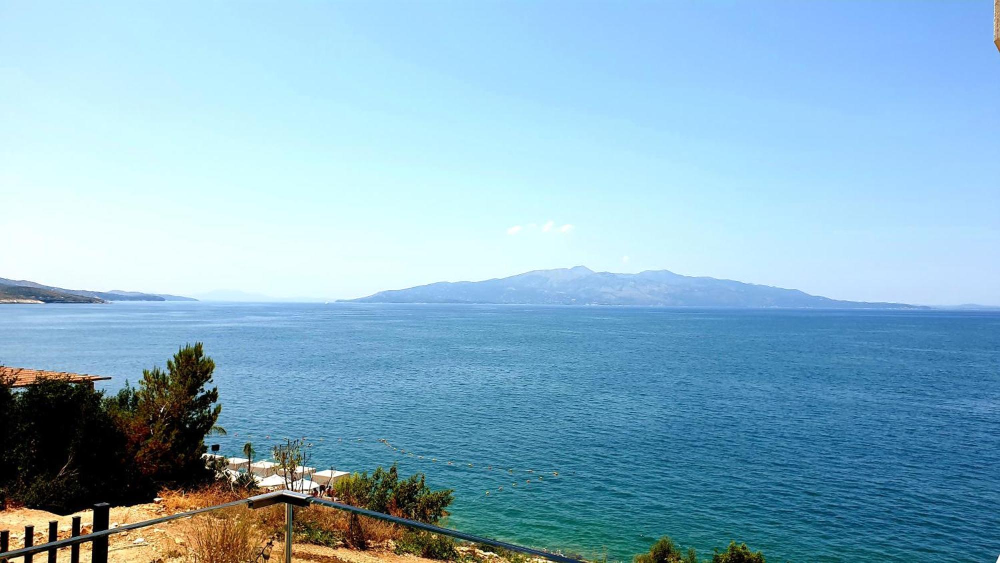 2F Saranda Apartment Екстер'єр фото
