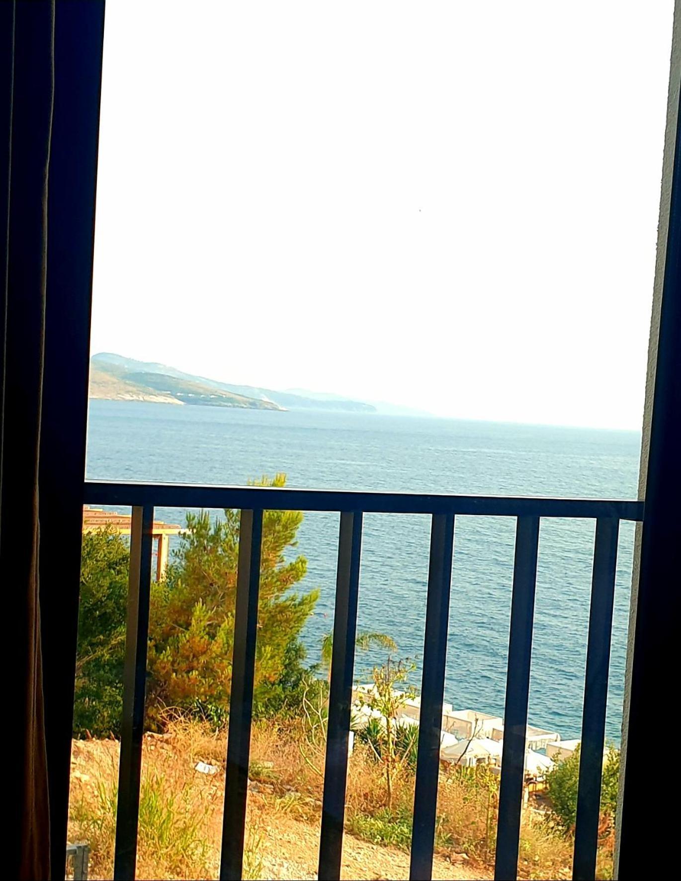 2F Saranda Apartment Екстер'єр фото